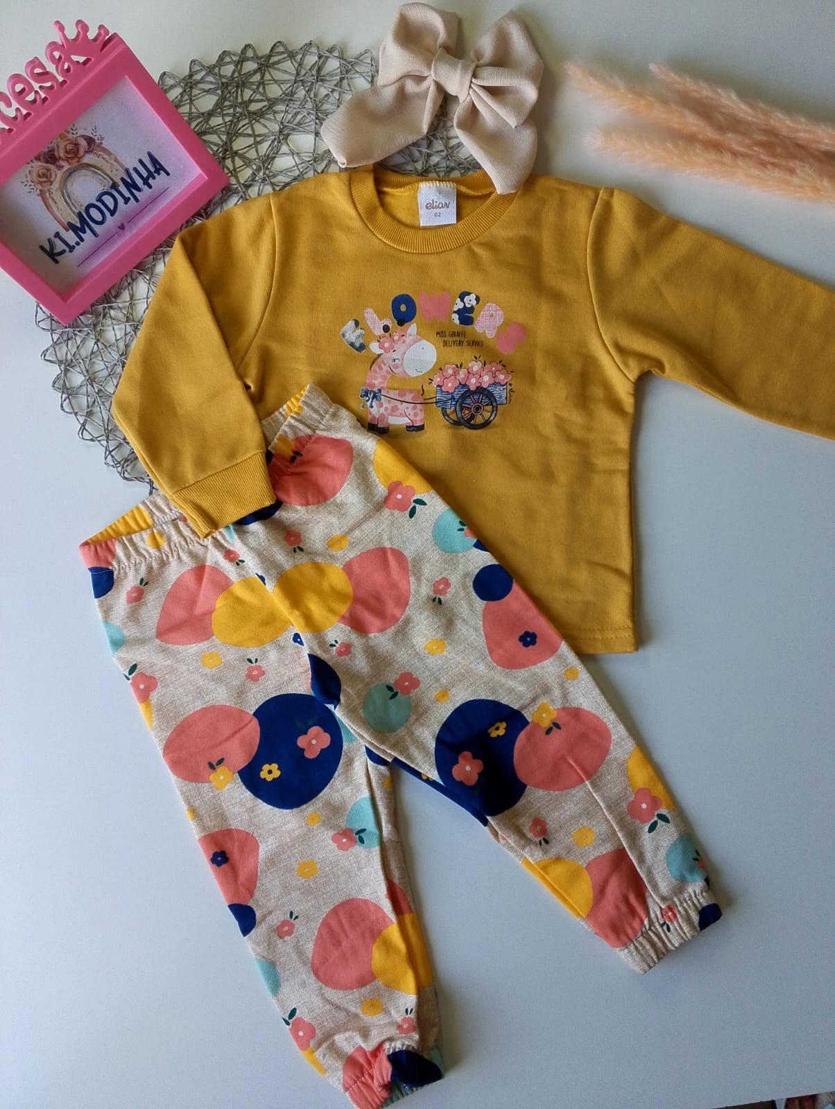 Conjunto Moletom Elian na cor mostarda tamanho 02